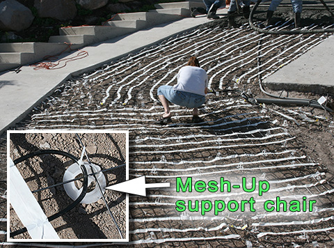 Heated driveway installation with Mesh-Up supports