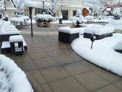 Heated paver walkways at outdoor mall