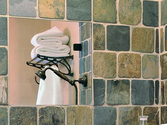 Luxury shower with mist-free mirror