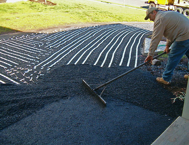 Installing a heated asphalt driveway