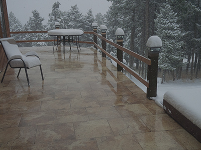 Heated patio balcony